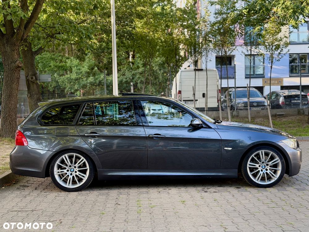 BMW Seria 3 330i - 6