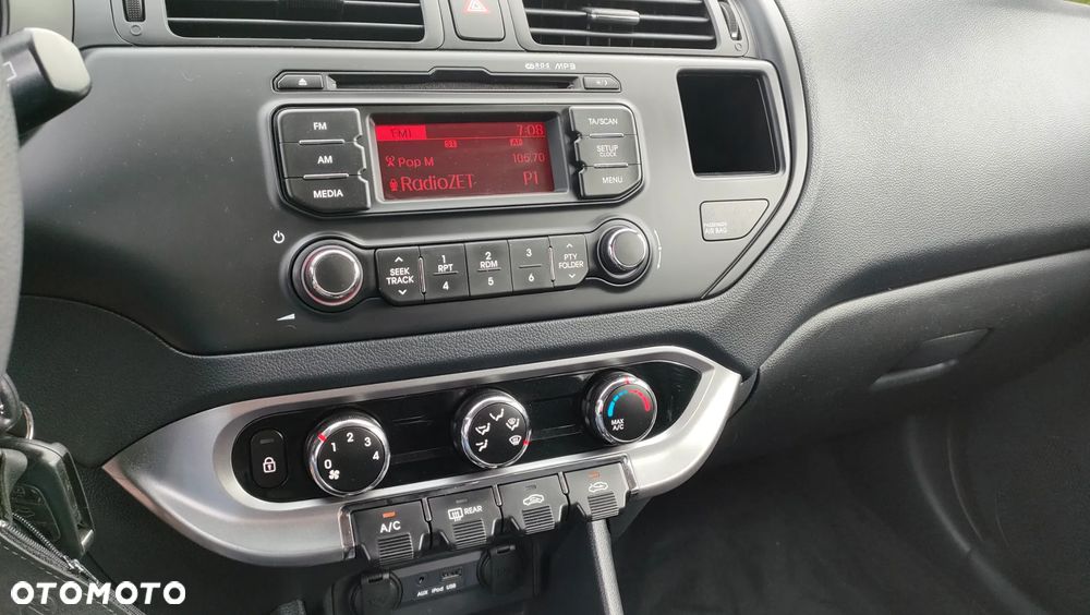 Kia Rio 1.4 Dream Team Edition - 7