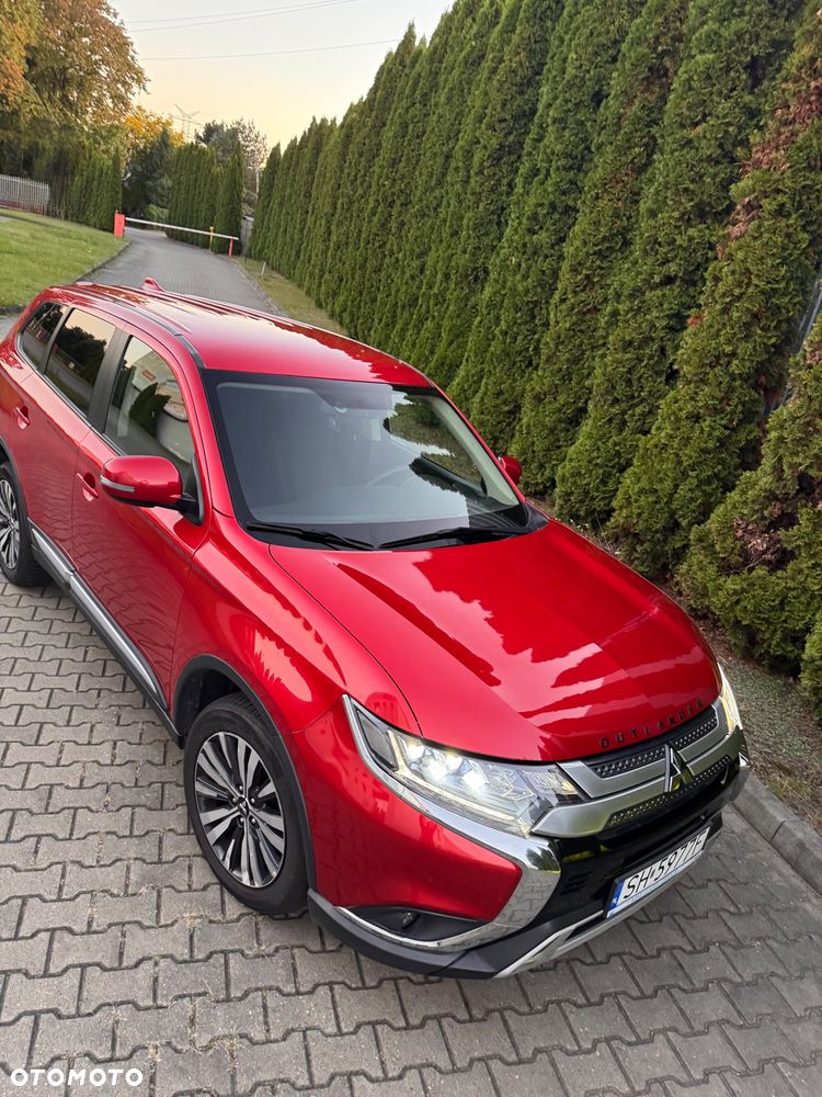 Mitsubishi Outlander - 25