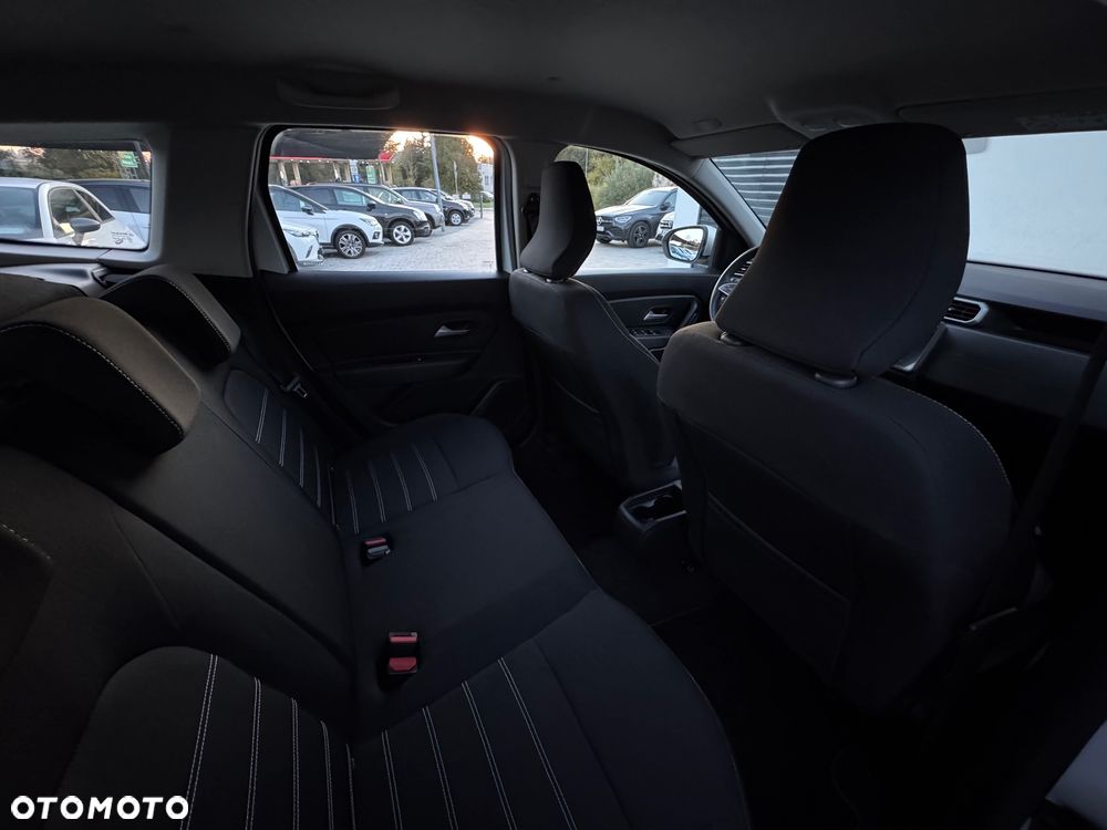 Dacia Duster TCe 100 2WD Essential - 31