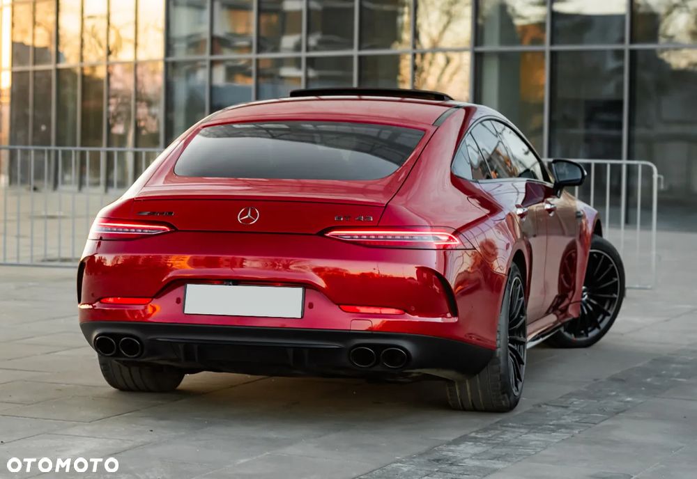Mercedes-Benz AMG GT 43 4-Matic+ - 11