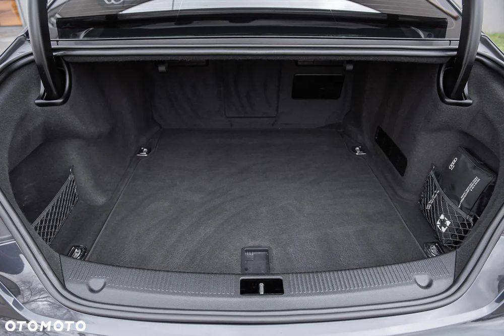 Audi A8 3.0 TDI DPF clean quattro tiptronic - 36