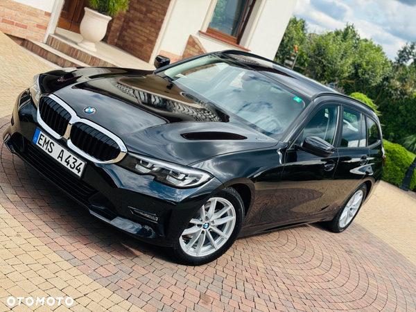 BMW Seria 3 320d Touring Advantage