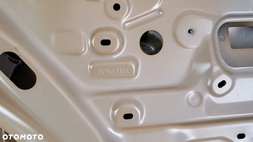 KLAPA BAGAŻNIKA TOYOTA LAND CRUISER 250 2024- - 11