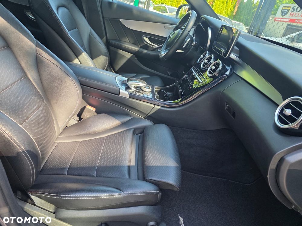 Mercedes-Benz Klasa C 220 d 9G-TRONIC Exclusive - 23