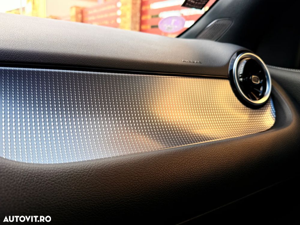 Mercedes-Benz GLA 250 e 8G-DCT Special Edition - 25