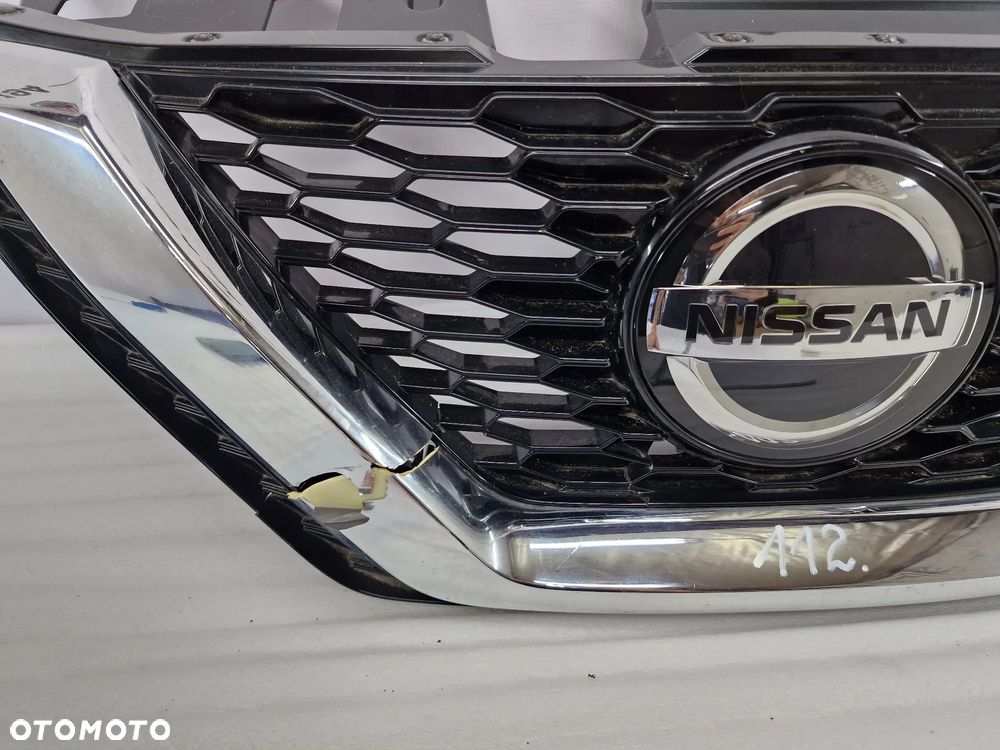 NISSAN QASHQAI II LIFT 17- ATRAPA / GRILL PRZEDNI PRZÓD / ZNACZEK NA KAMERE / POD RADAR , NR 62310HV3 , NR AUKCJI GR112 - 6