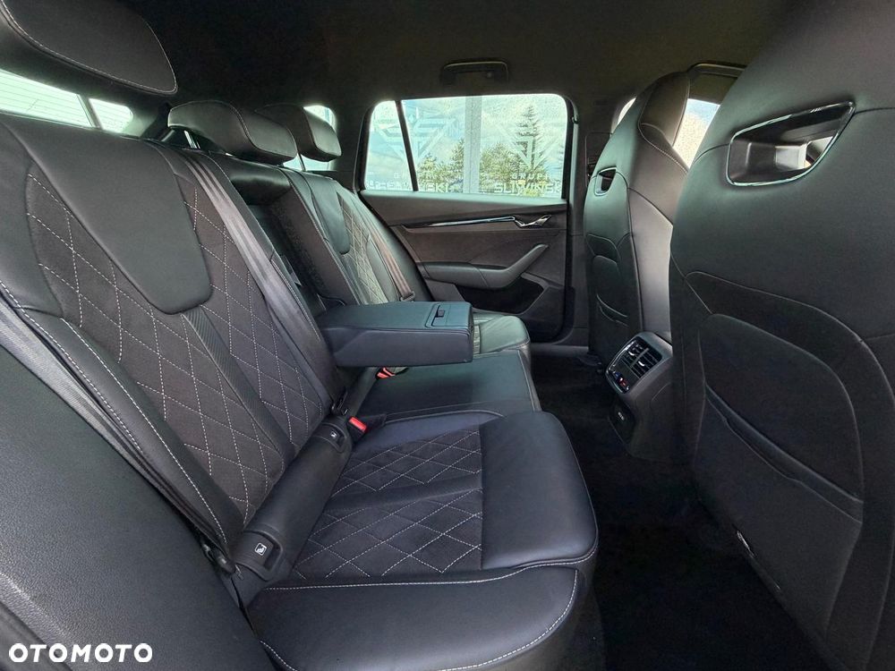 Skoda Octavia 2.0 TDI 4x4 RS DSG - 23