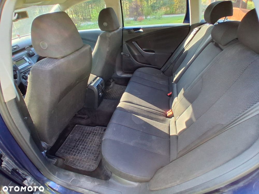Volkswagen Passat - 6