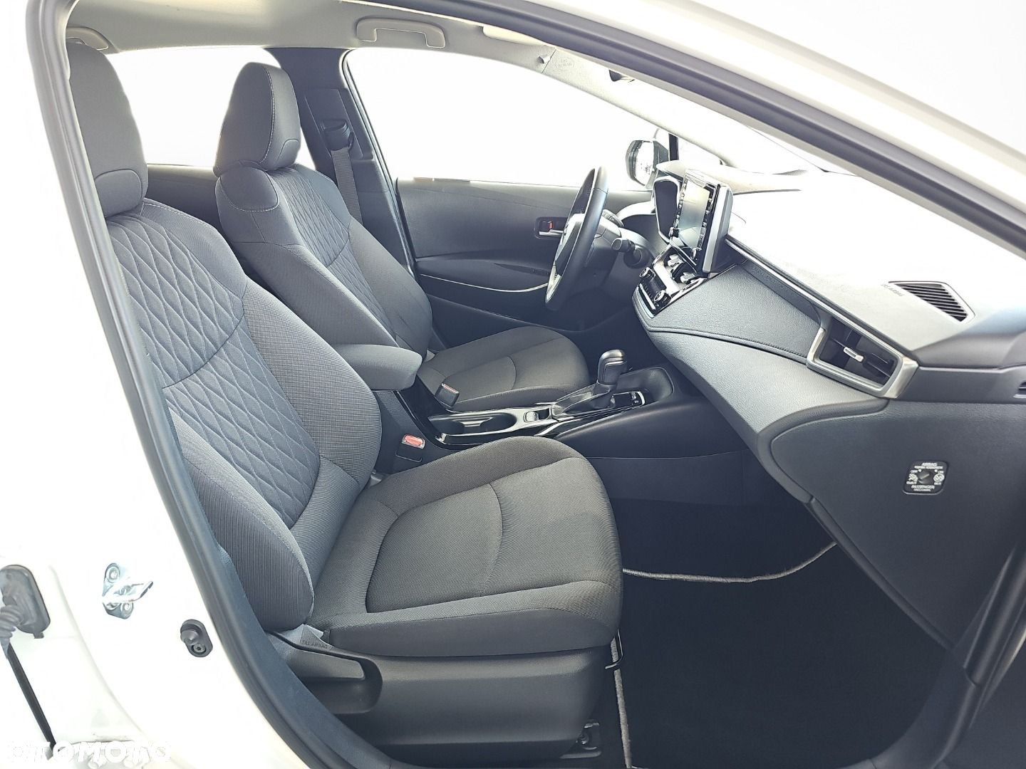 Toyota Corolla - 15