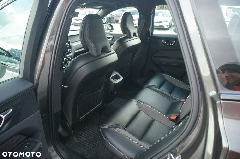 Volvo XC 60 - 24