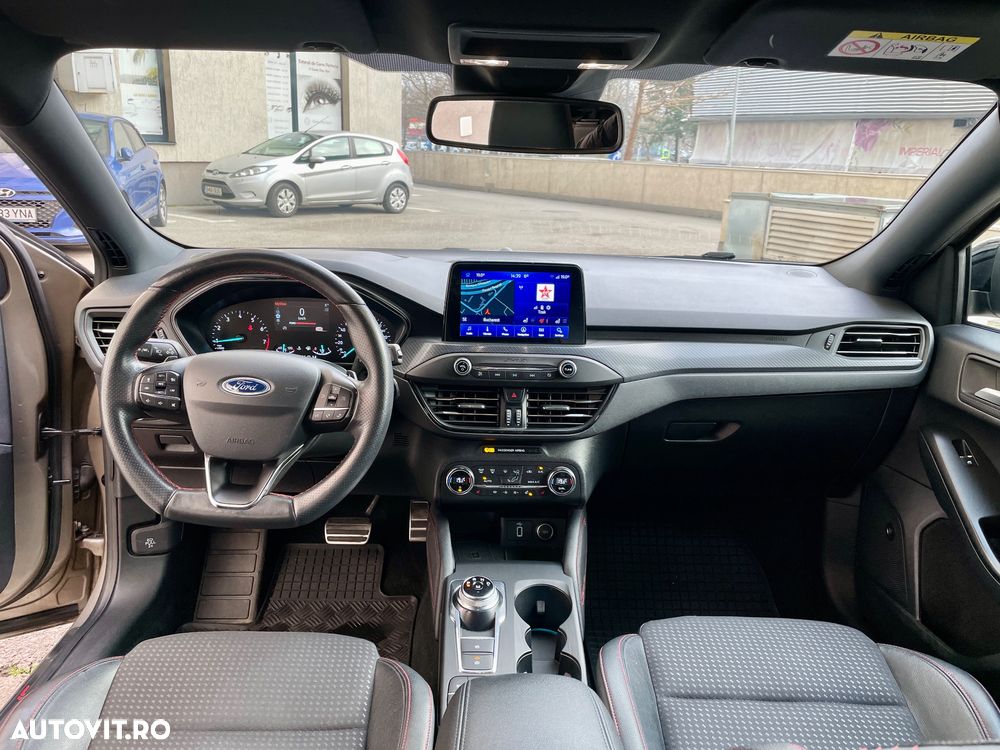 Ford Focus 1.5 Ecoboost ST-Line - 6