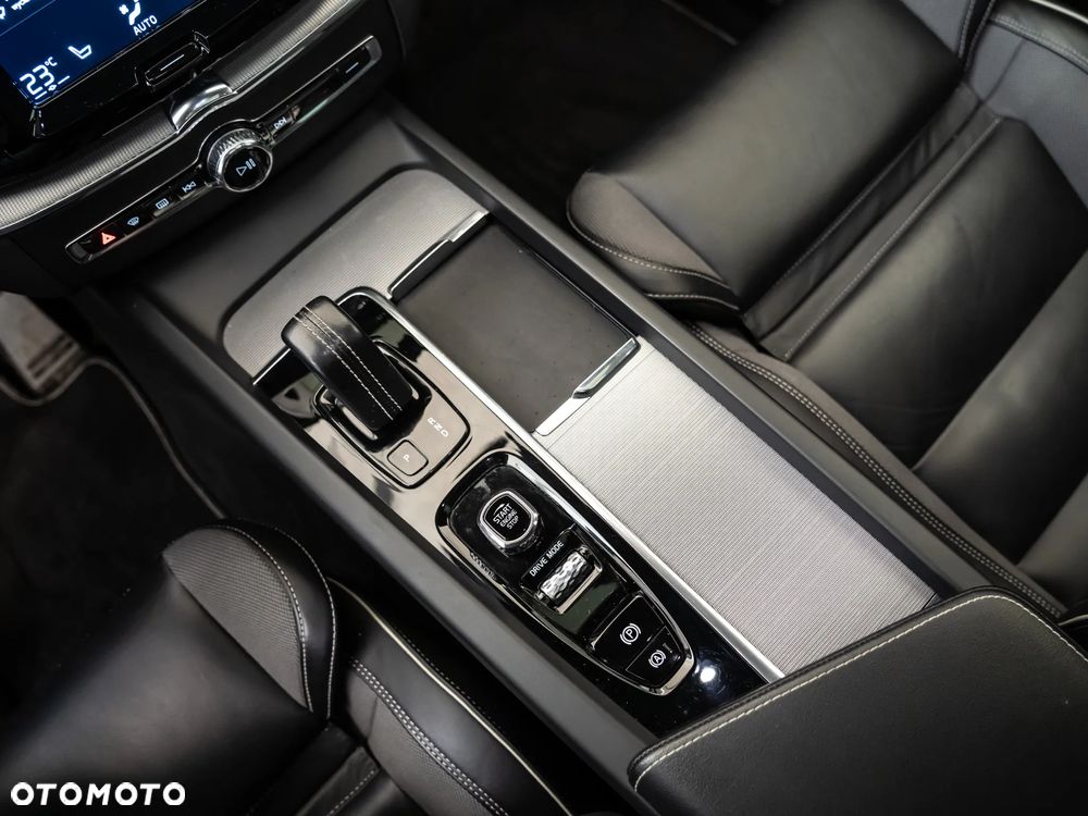 Volvo XC 60 - 29