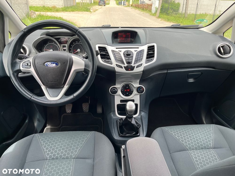 Ford Fiesta 1.4 Titanium - 8