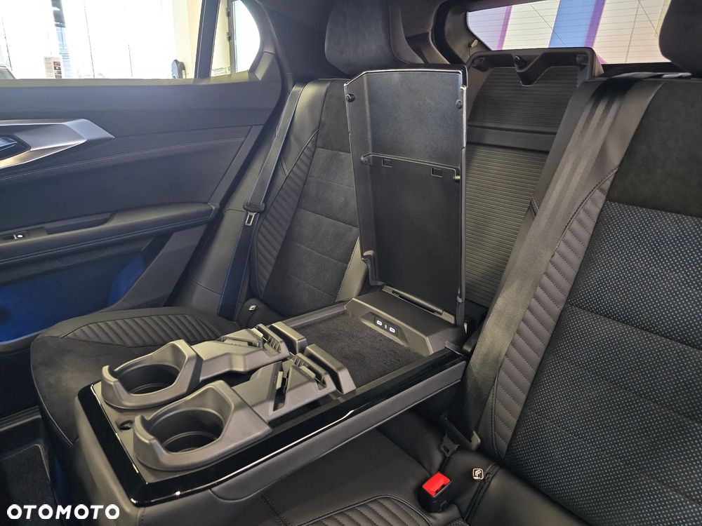 Renault Rafale 1.2 E-Tech PHEV 4x4 300 esprit Alpine MMT - 16