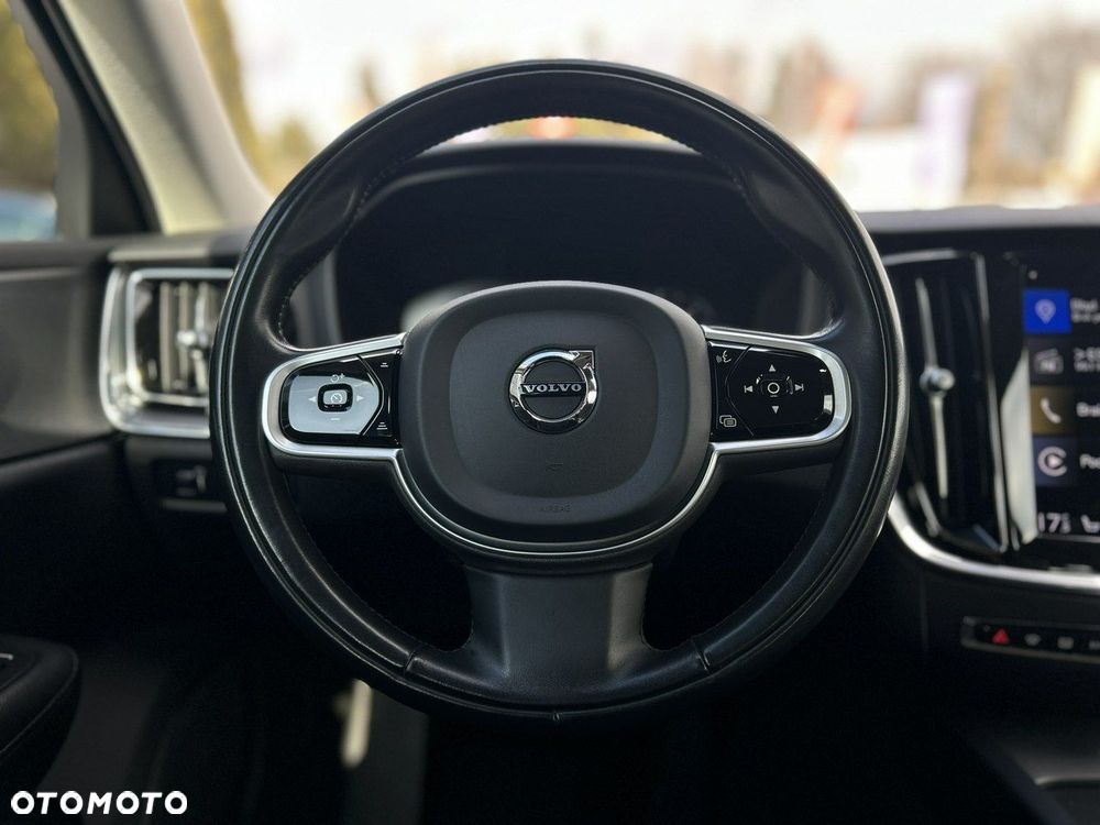 Volvo V60 D3 Momentum - 22