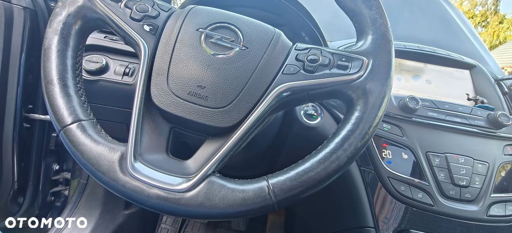 Opel Insignia - 9