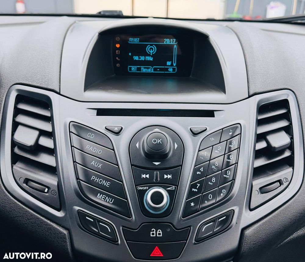 Ford Fiesta 1.0 EcoBoost SYNC Edition - 24