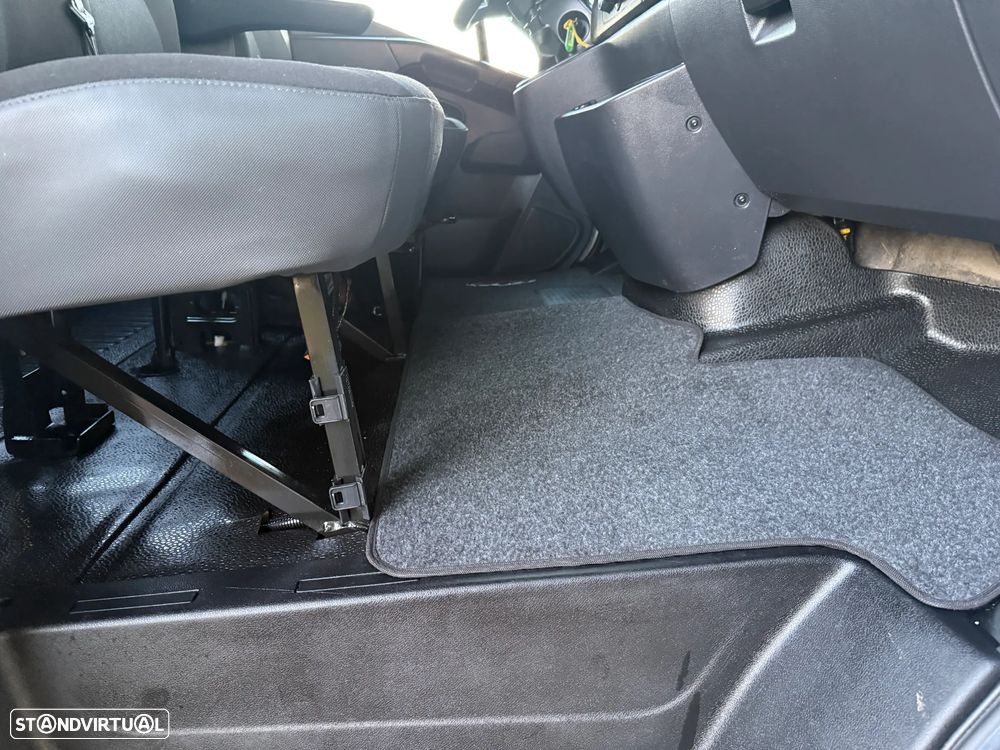 Renault Master 2.3 Dci SS C.Dupla 135 cv 7 Lug AC - 17