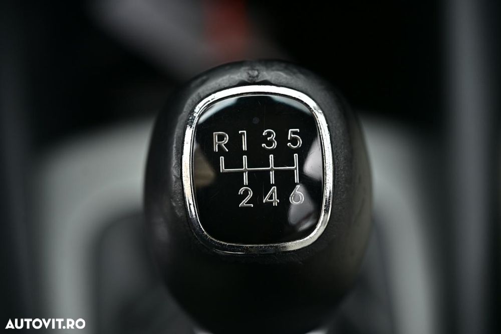 Kia Rio 1.1 CRDI Spirit - 19