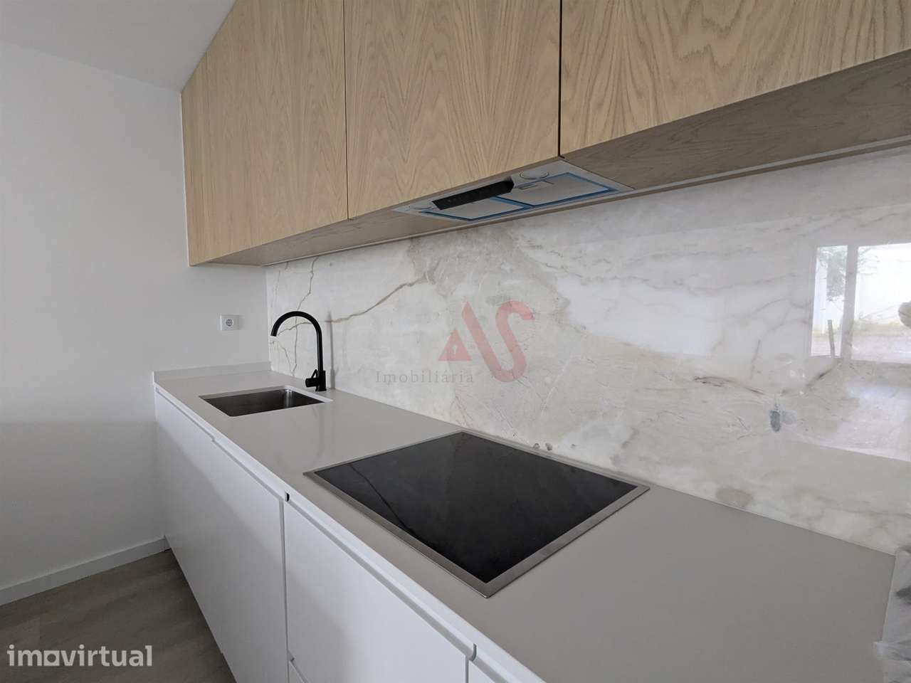 Apartamento T2 com Terraço – 333,70 m² + Arrumo 5,40 m² em Matosinhos - Grande imagem: 3/21