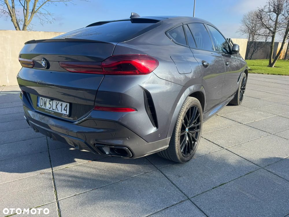 BMW X6M - 10