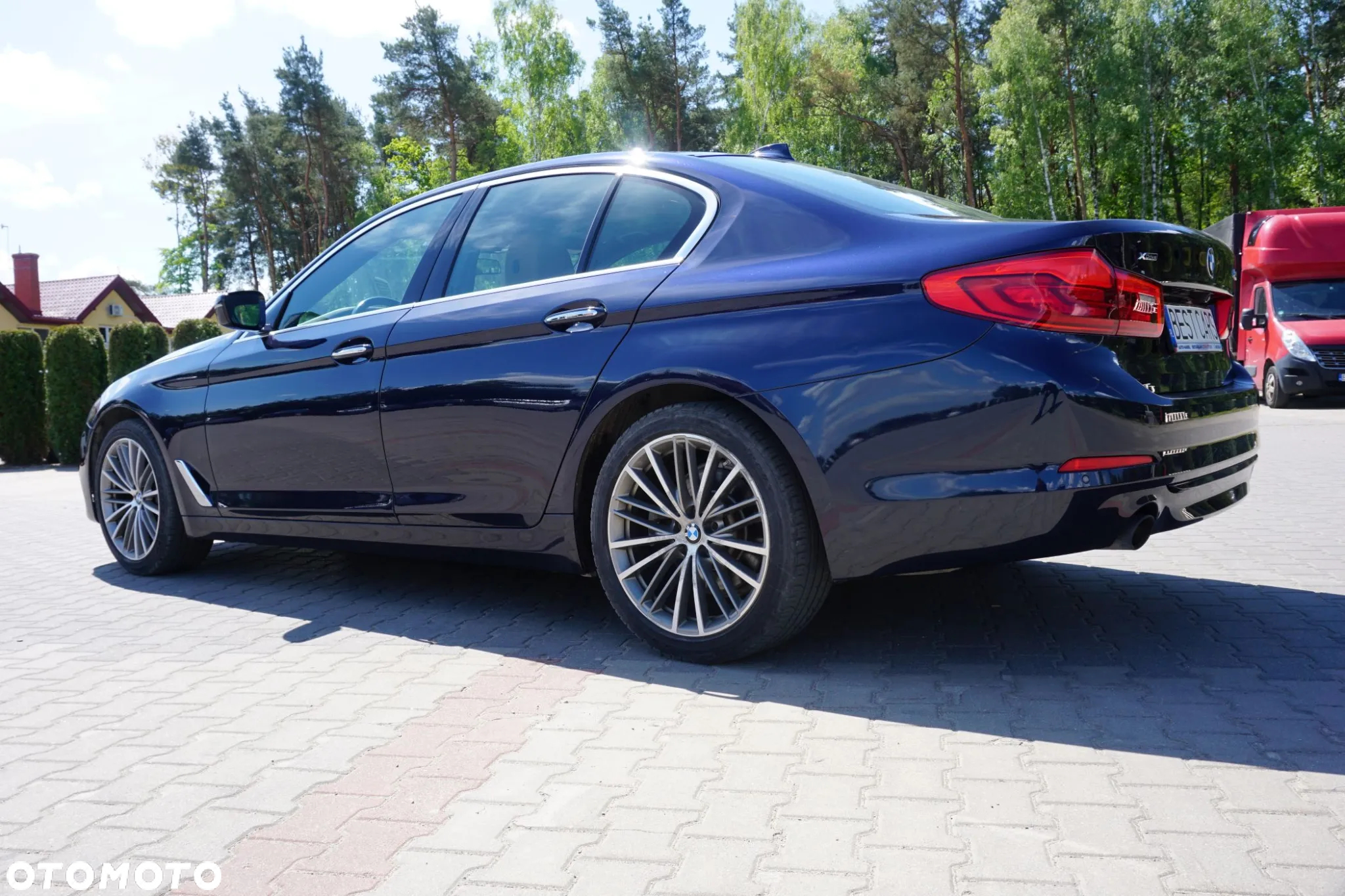 BMW Seria 5 530i xDrive Luxury Line sport - 13
