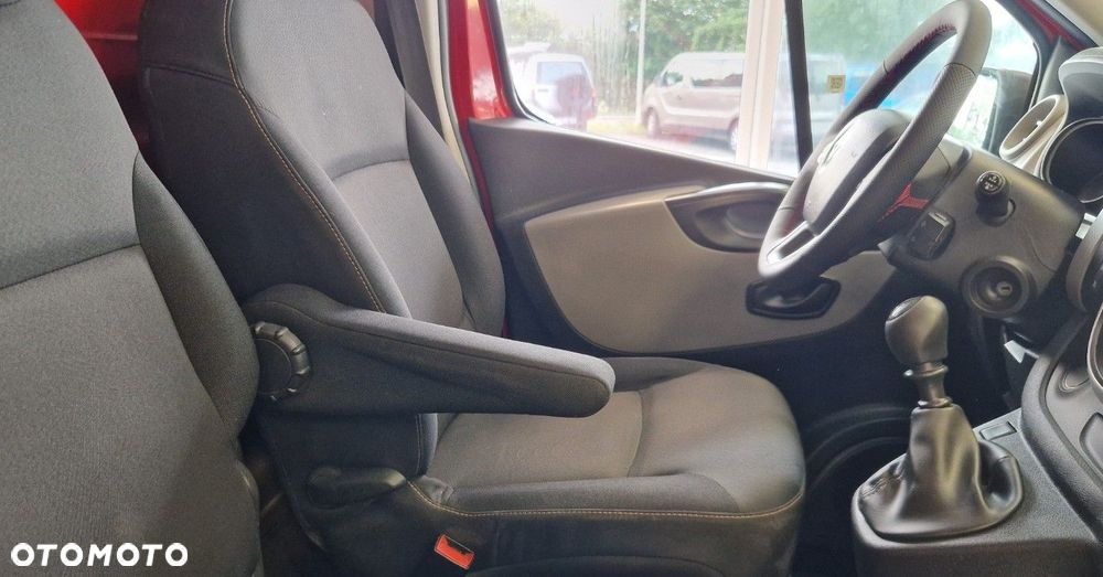 Renault Trafic - 34