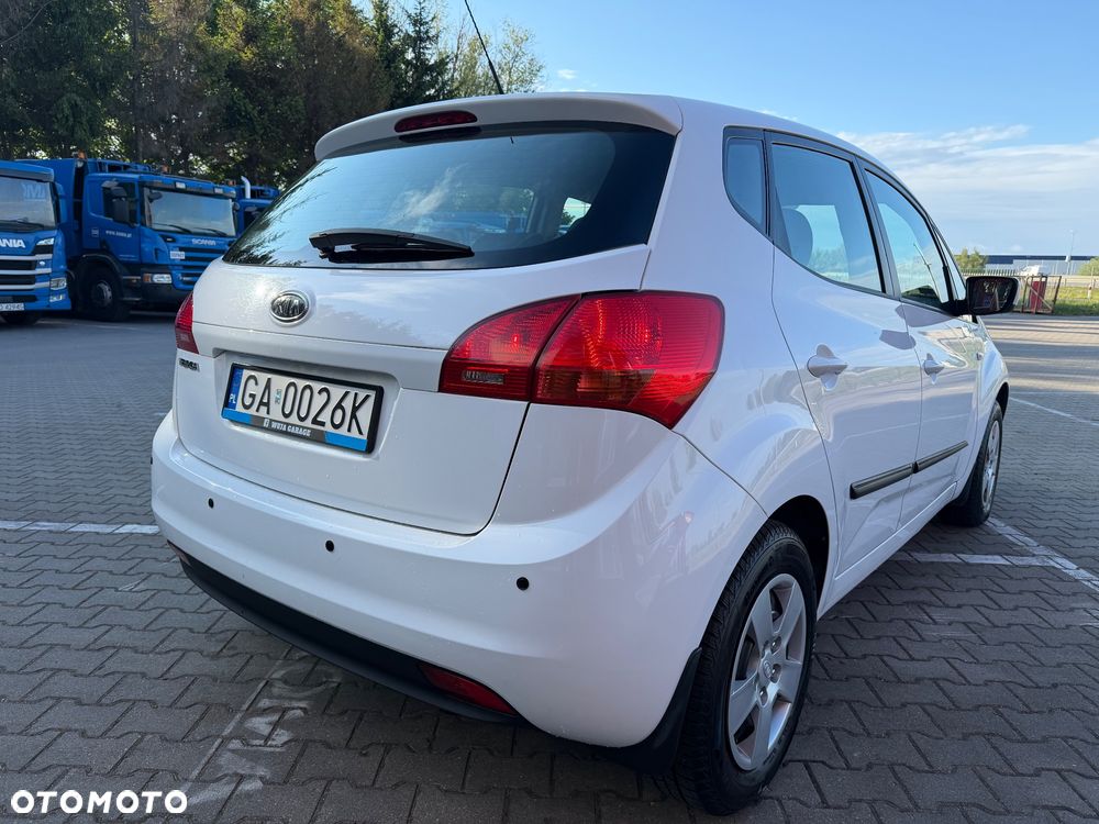 Kia Venga 1.4 M - 11