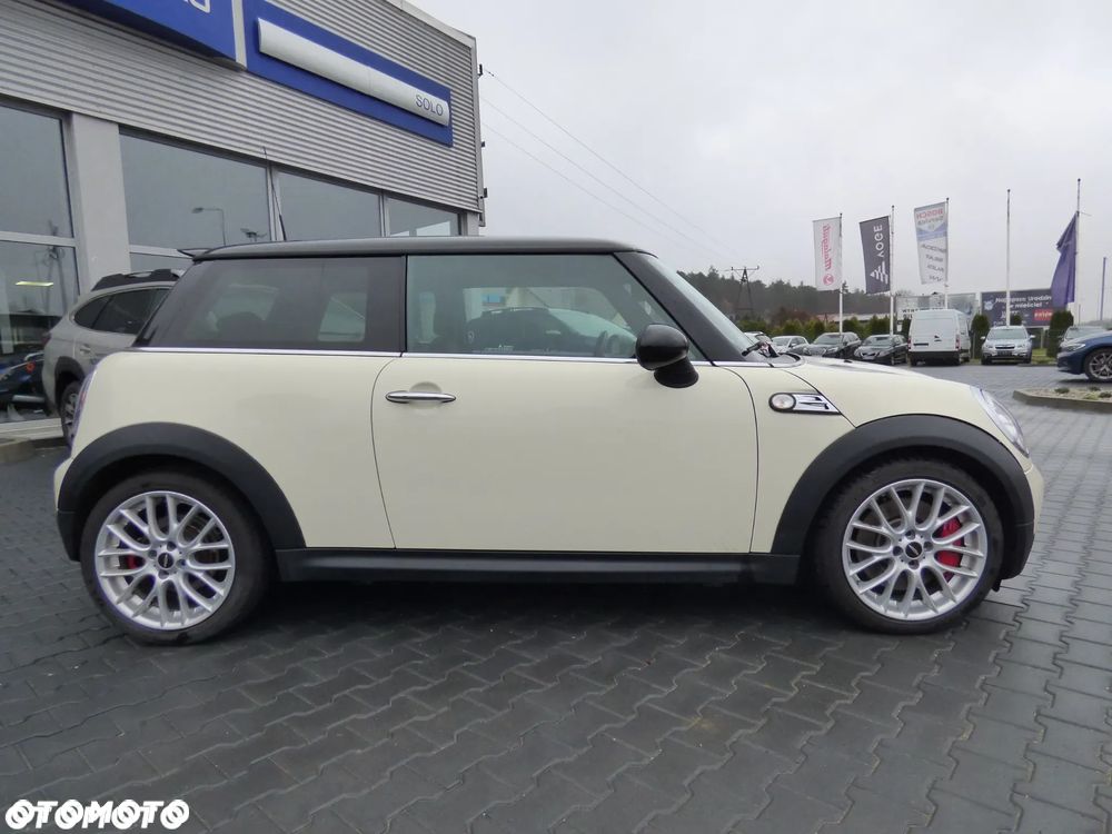 MINI John Cooper Works - 7