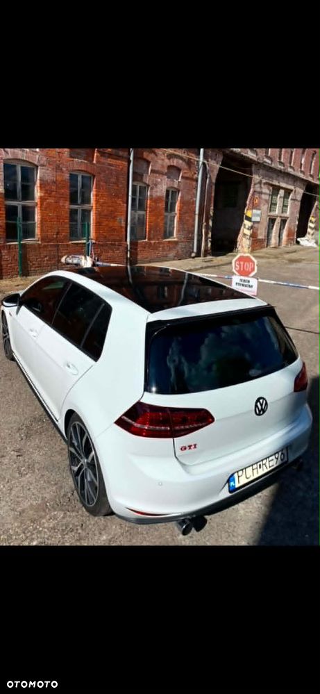 Volkswagen Golf - 12