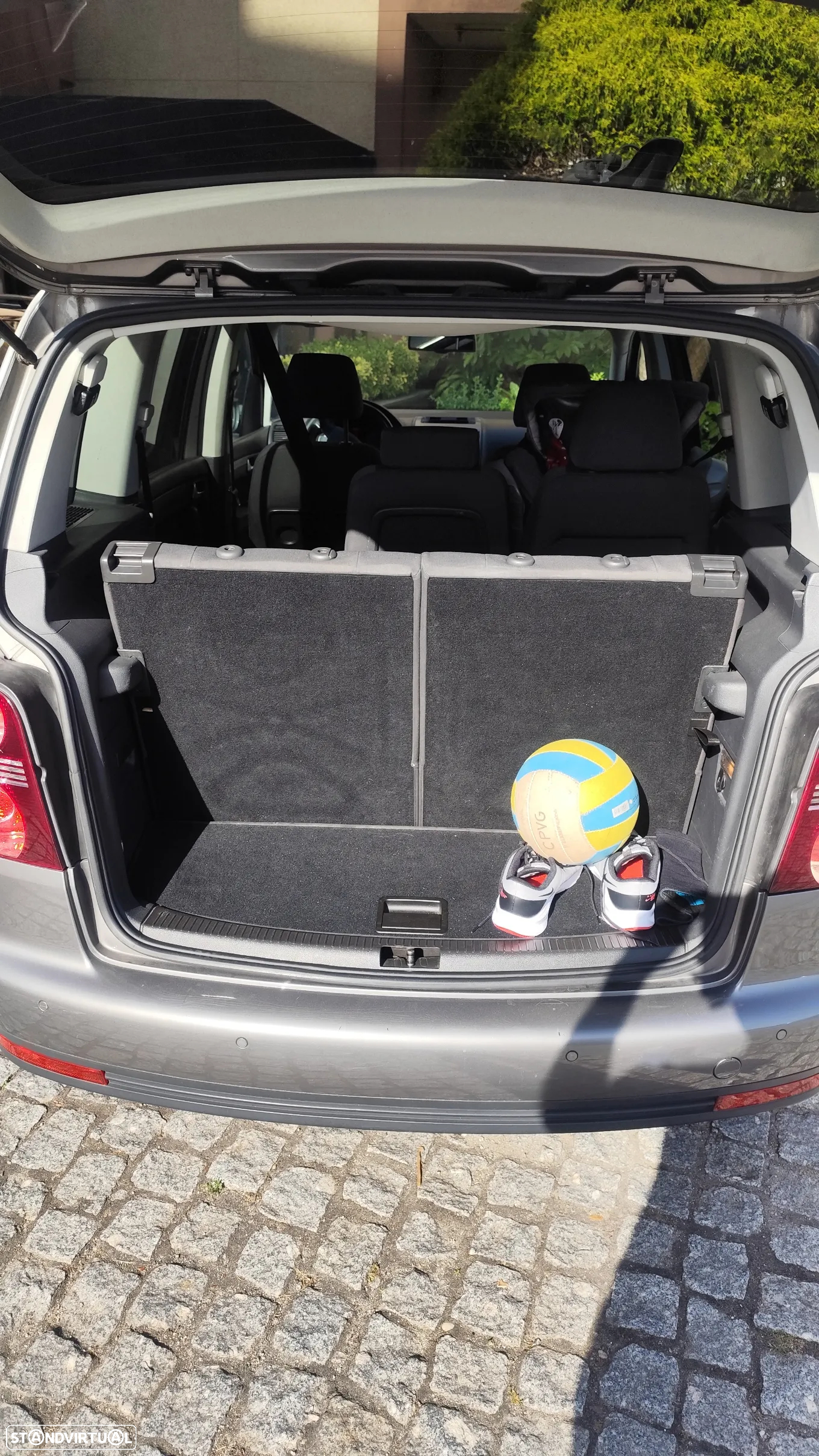 VW Touran 1.9 TDi Highline 7L - 13