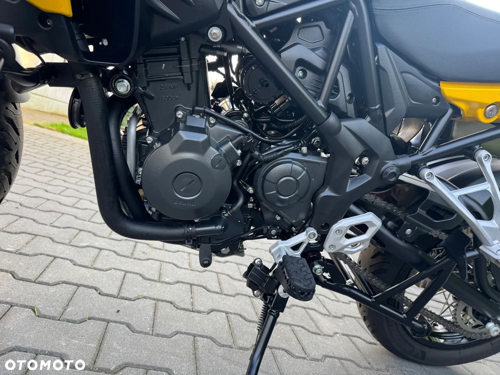 Benelli TRK 502X - 31