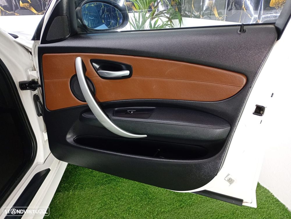 BMW 118 d Line Sport - 23