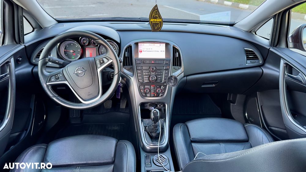 Opel Astra 2.0 CDTI Exklusiv - 3