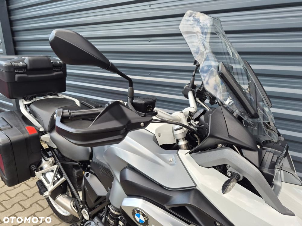 BMW R - 22
