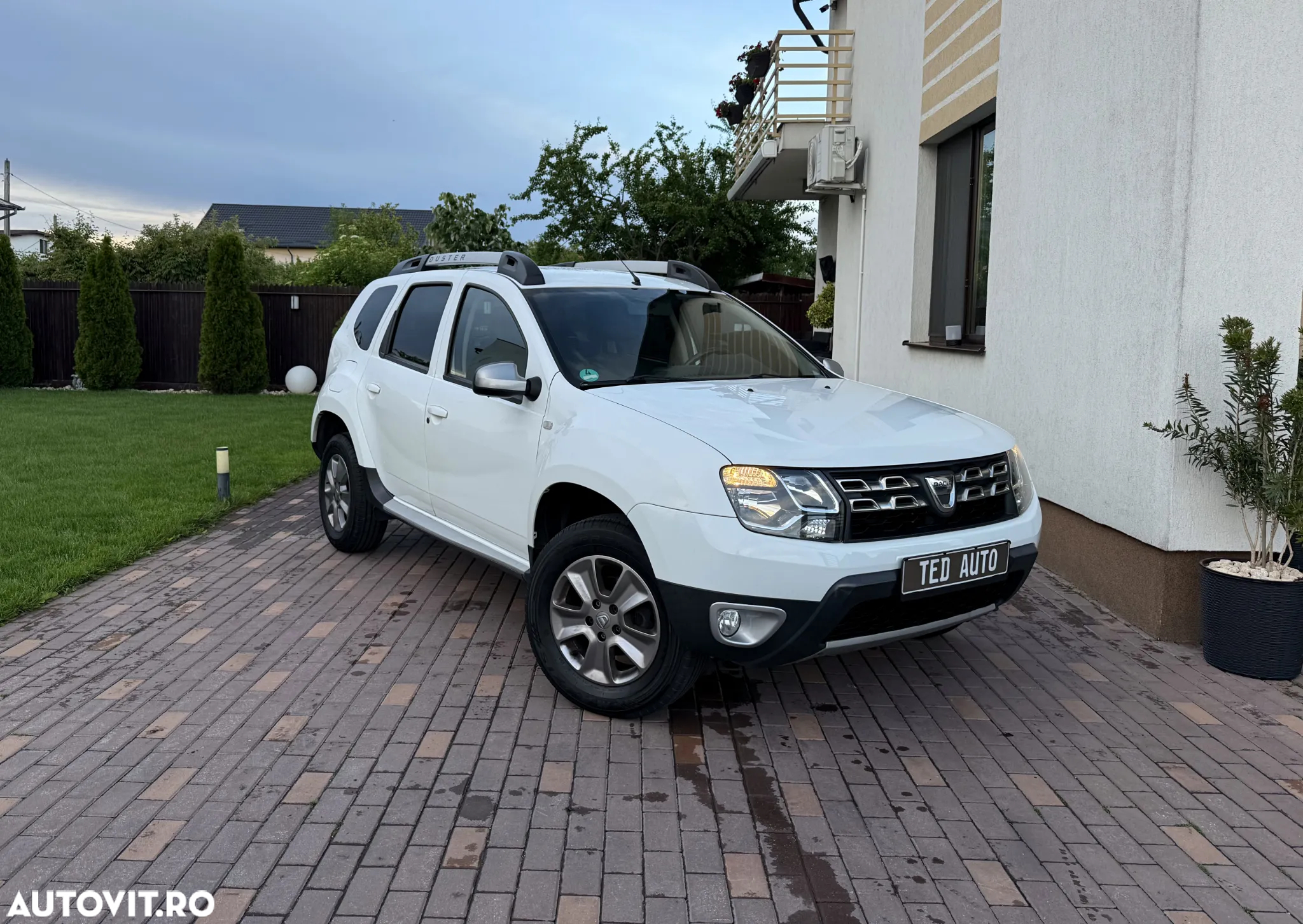 Dacia Duster 1.6 16V 4x2 Prestige - 3