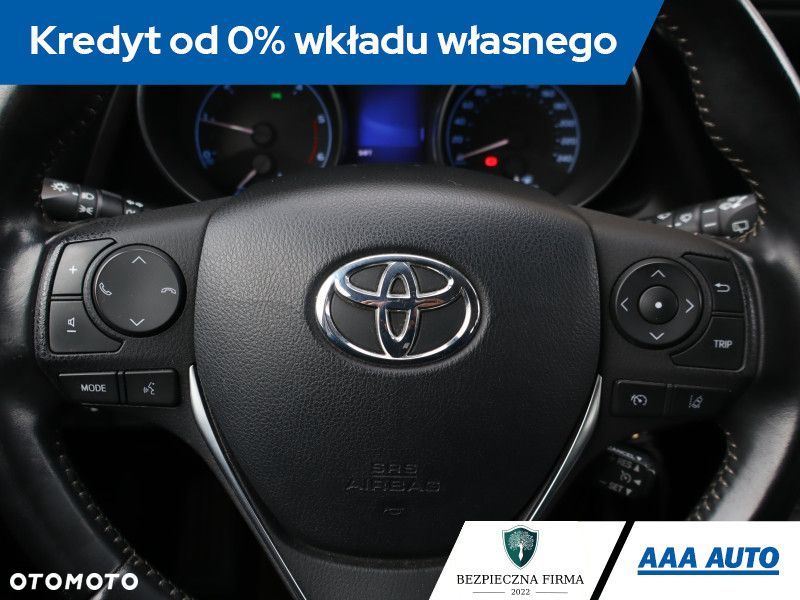Toyota Auris - 14