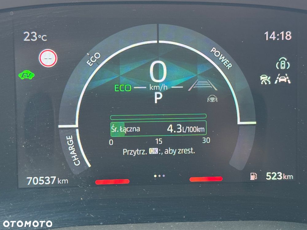 Toyota Camry 2.5 Hybrid Dynamic Force Comfort e-CVT - 33
