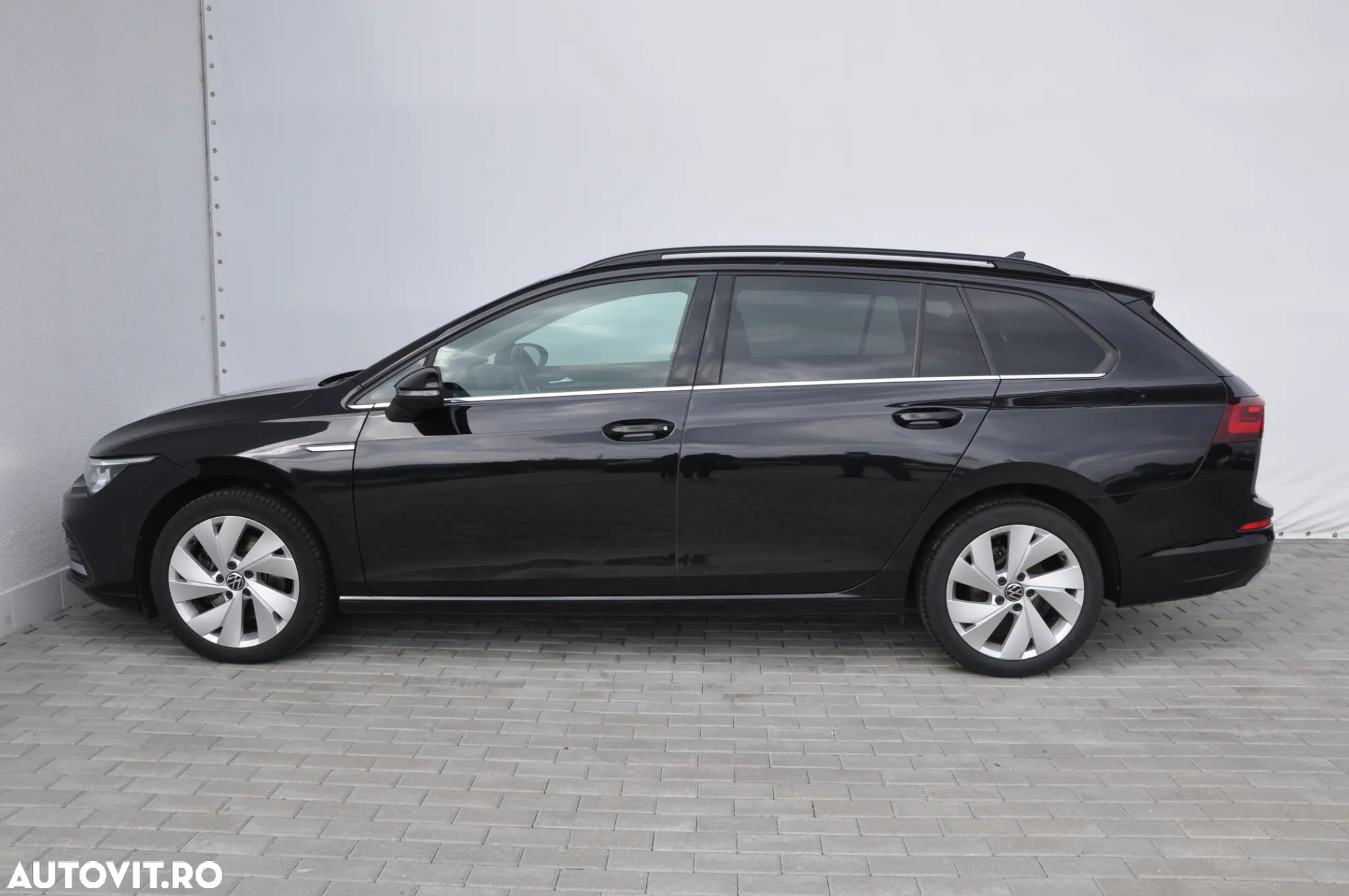 Volkswagen Golf Variant 2.0 TDI 115CP DSG Style - 2