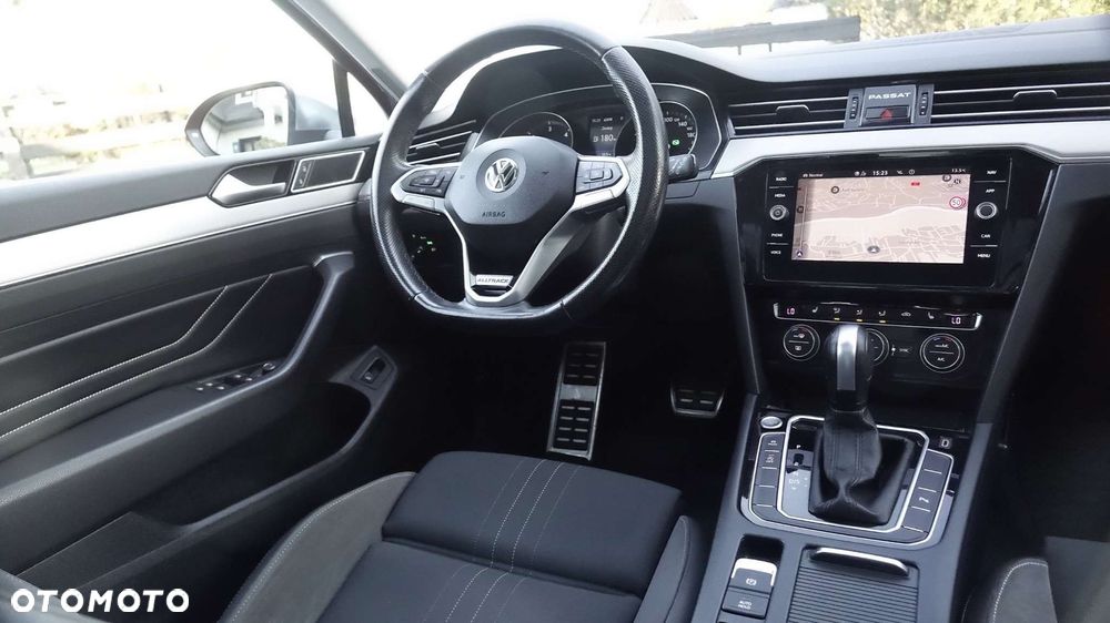 Volkswagen Passat Alltrack - 32