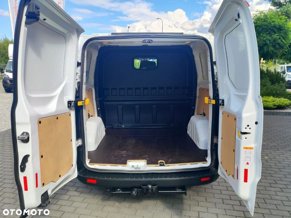 Ford Transit - 26