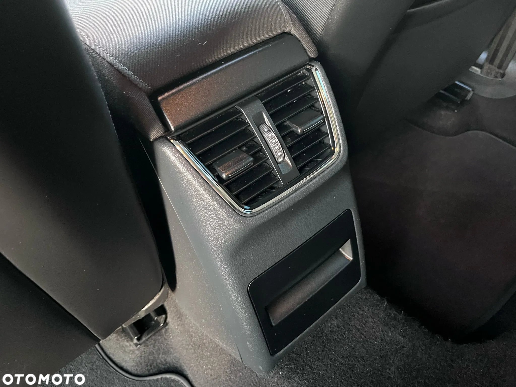 Skoda Octavia 1.4 TSI Edition DSG - 19
