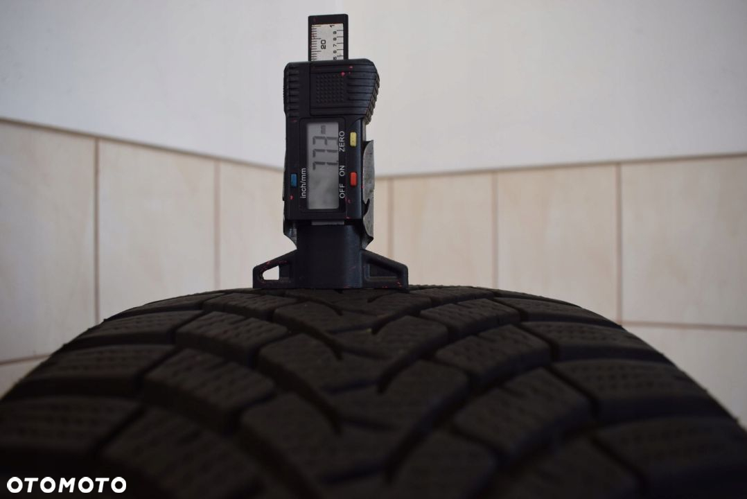 R17 215/40 87V Falken Eurowinter HS01 - 2