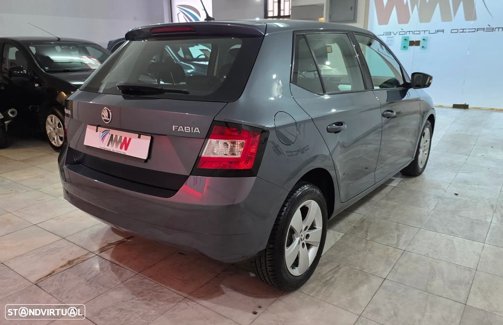 Skoda Fabia 1.0 Ambition - 8
