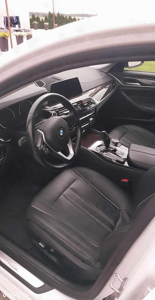 BMW Seria 5 520d xDrive Luxury Line sport - 27