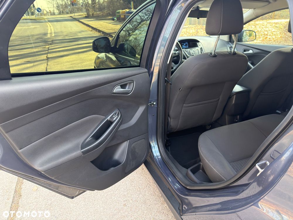 Ford Focus 1.6 TDCi DPF Trend - 12