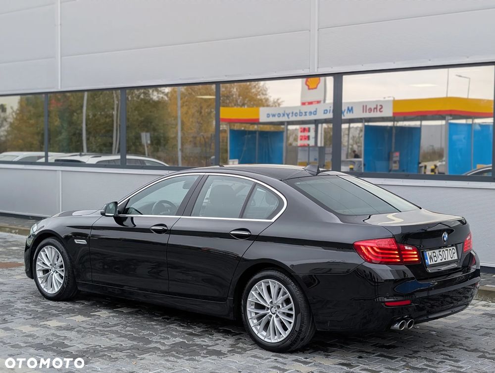 BMW Seria 5 525d xDrive Sport-Aut Luxury Line - 4