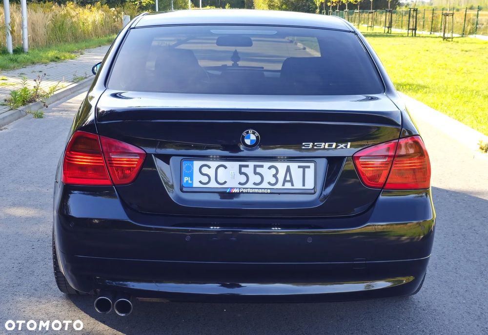 BMW Seria 3 330xi - 4