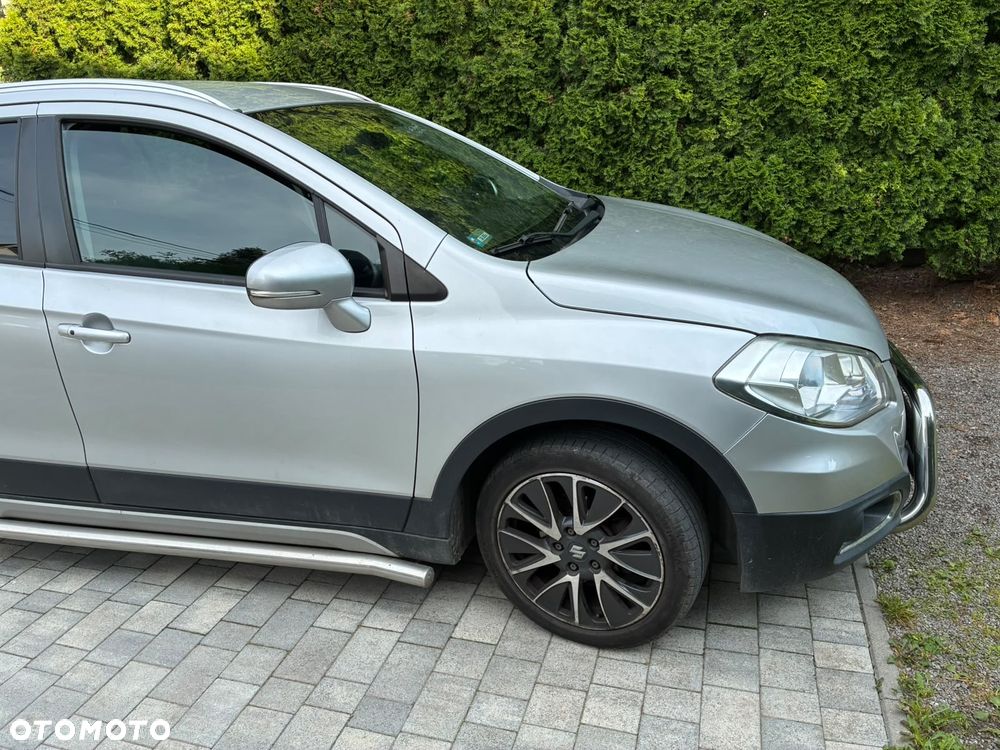 Suzuki SX4 S-Cross 1.6 Premium 4WD - 3